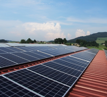 Počet domácích solárních elektráren v Česku rychle roste